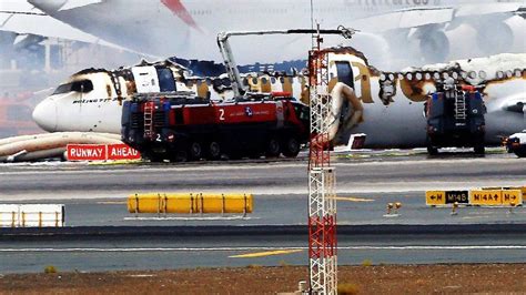 boeing 777 300er crash|Emirates Flight 521 .